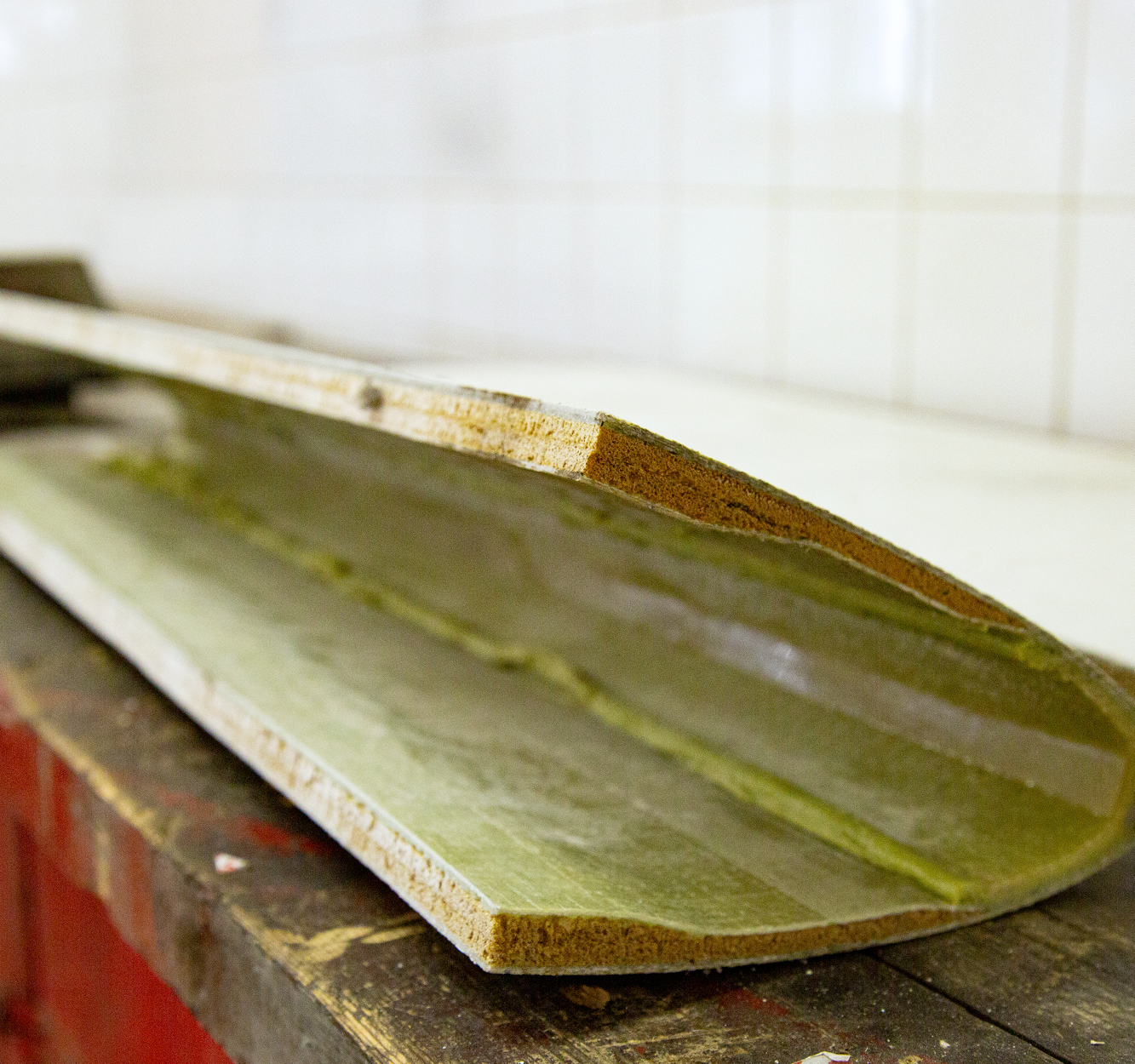 Detailansicht eines beschnittenen Rotorblatts im Forschungscampus Eilenburger Straße